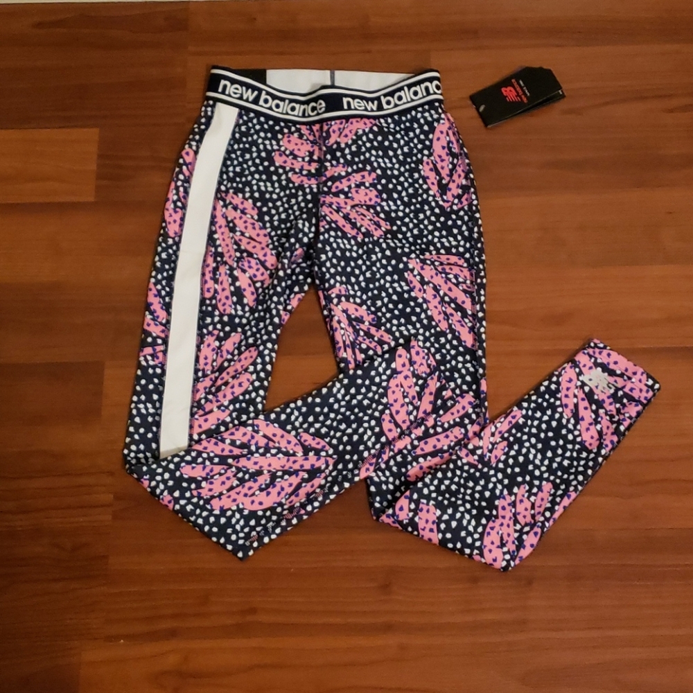 NWT New Balance Relentless Tights size S